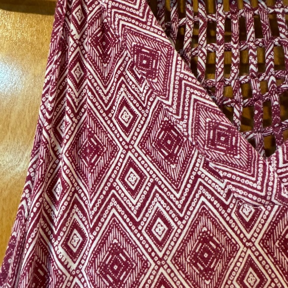 Multicolor pink tank with lattice back detail - Picture 4 of 6